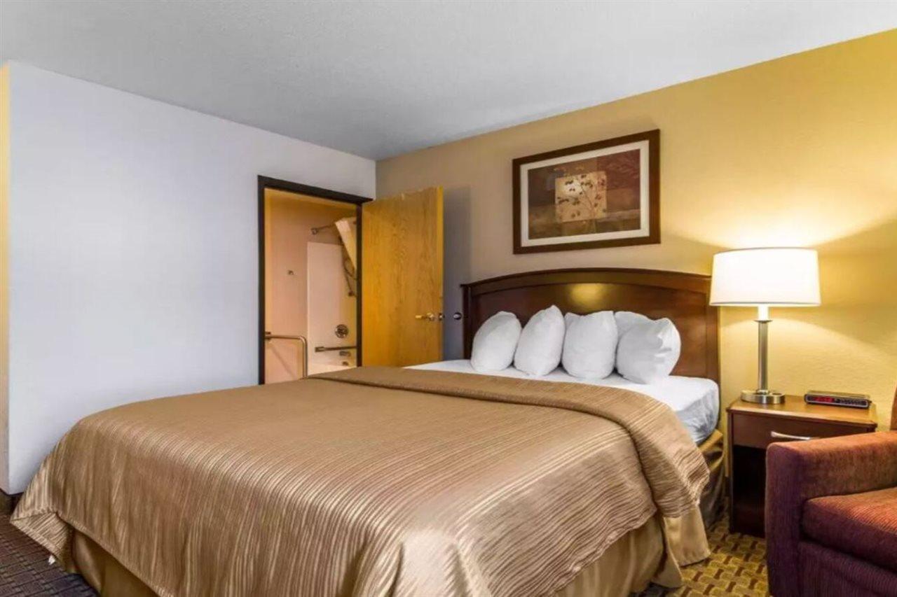 לה קרוס Quality Inn מראה חיצוני תמונה